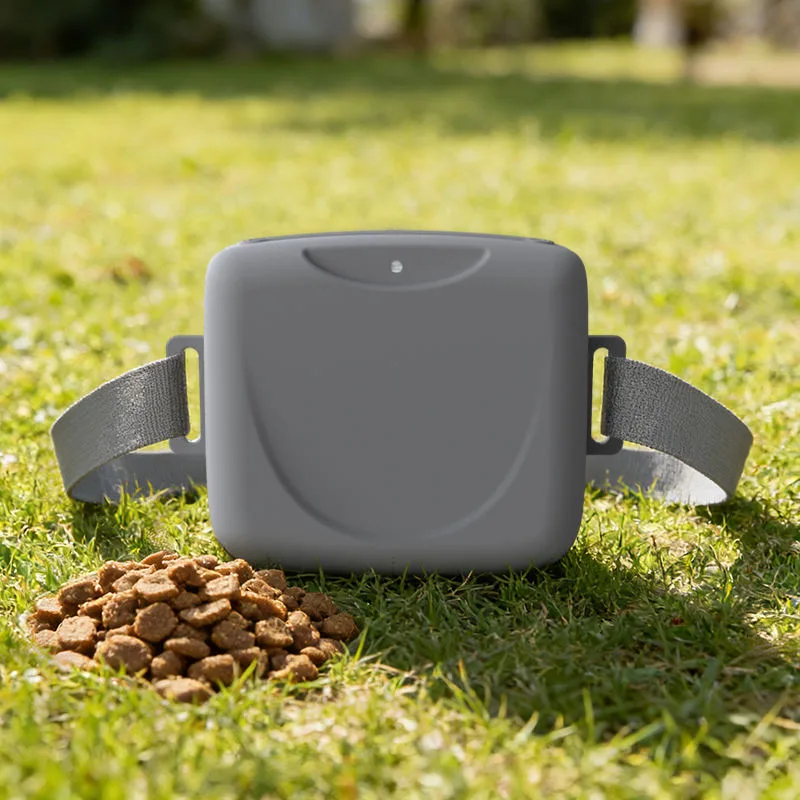 Silicone Pet Fanny Pack Dog Cat Feeding Training Snack Outdoor Bag Treats Dog Pouch Walking Bag - detail view 1
